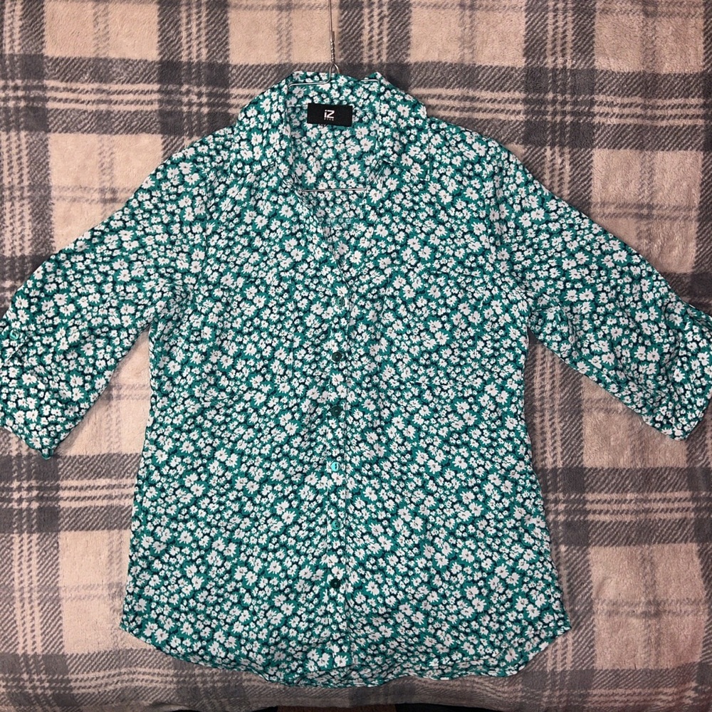 Green flower button up blouse